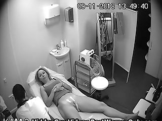 Russian Cougar Cooch Body Shaving Filmed With A Hidden Camera In The Salon